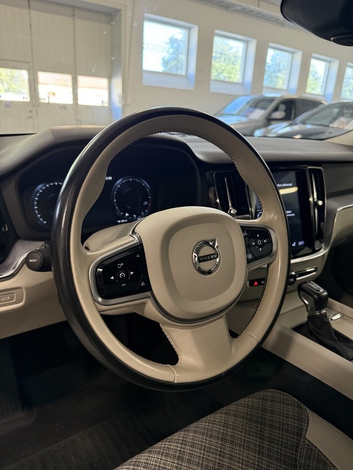 Volvo V60 Cross Country 2020, bild 7/10