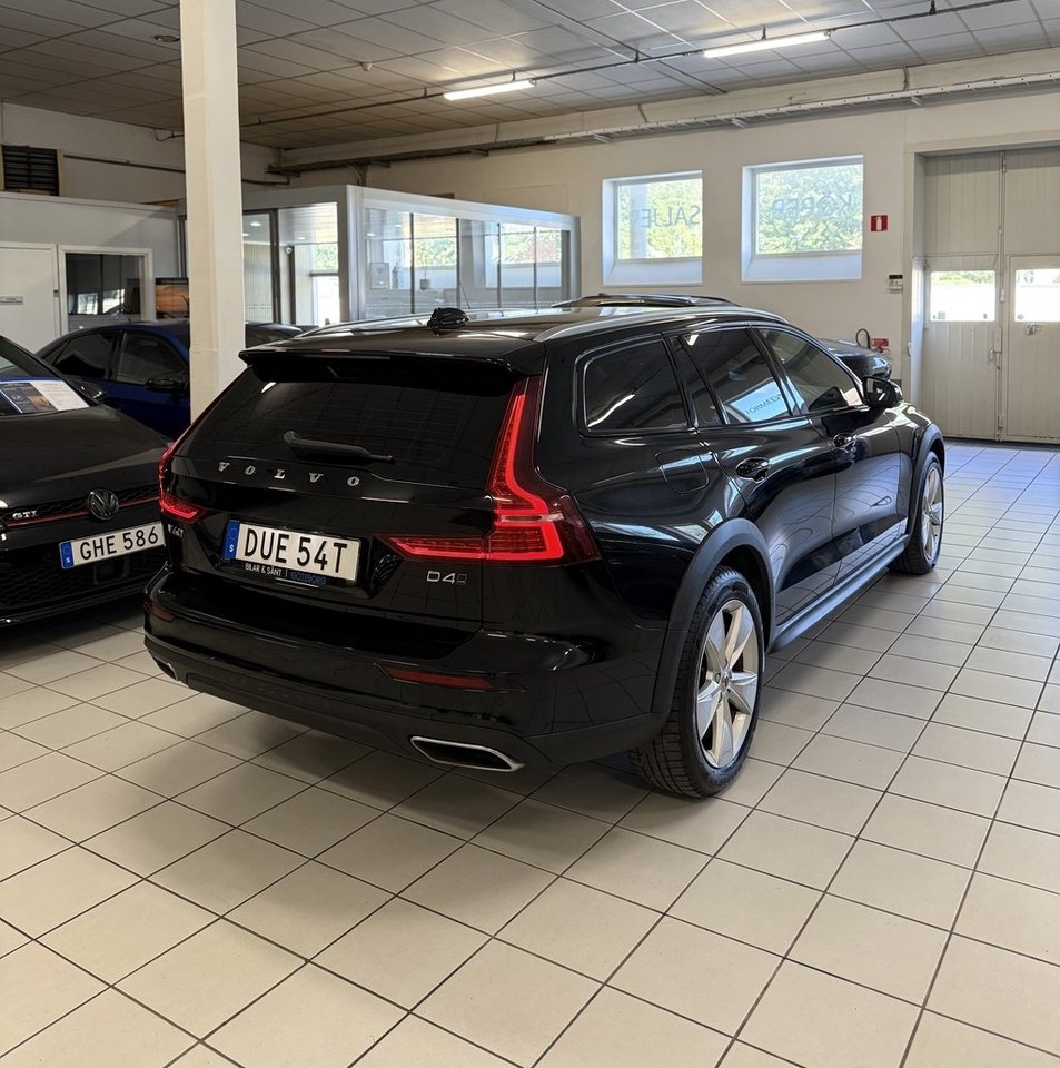 Volvo V60 Cross Country 2020, bild 3/10