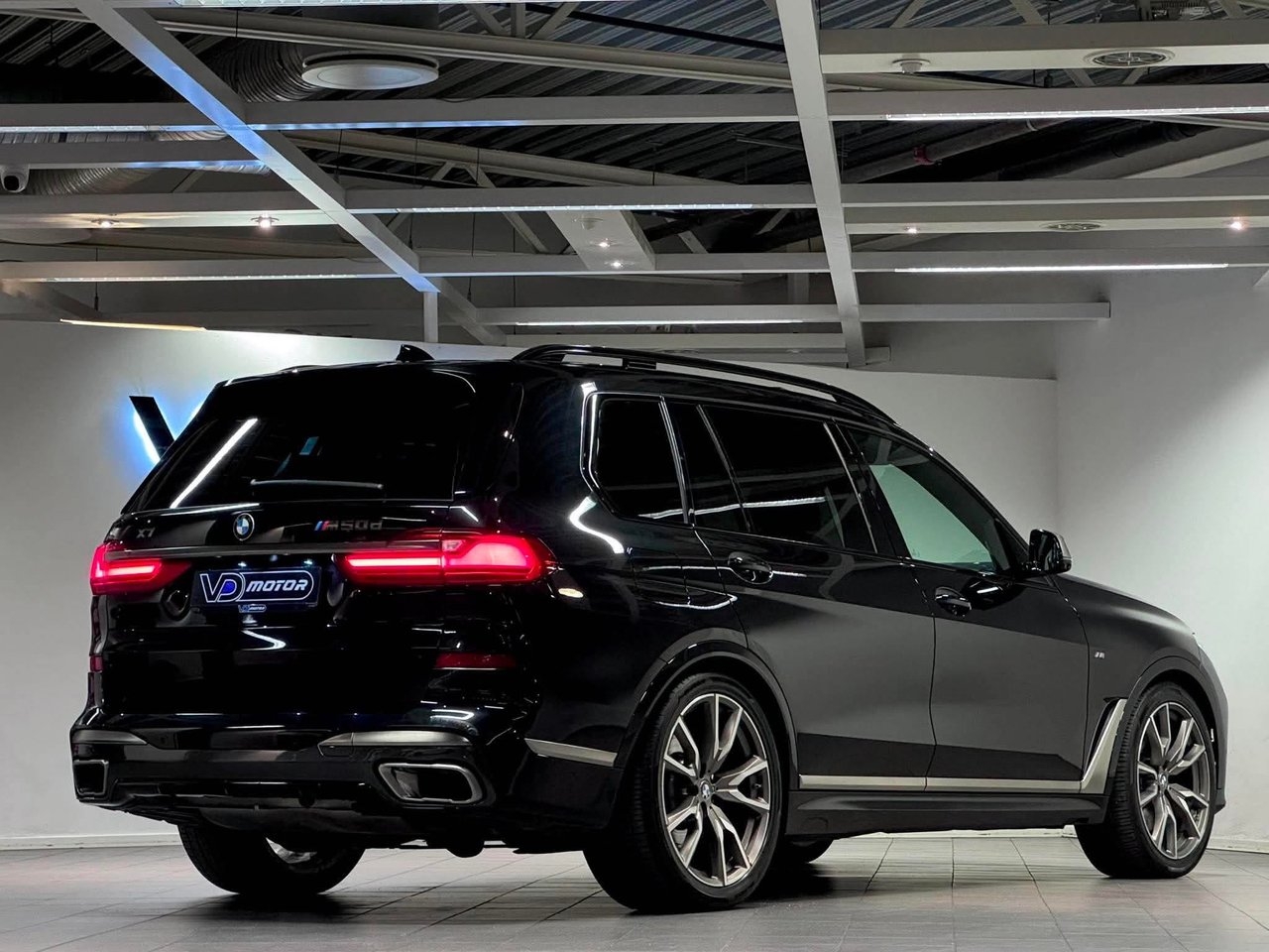 BMW X7 2020, bild 2/35