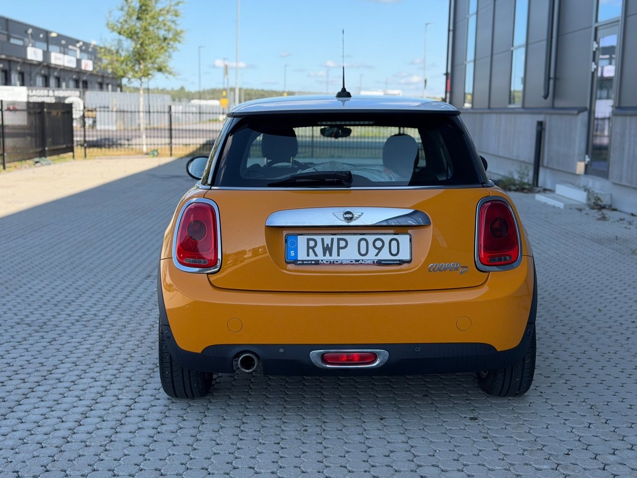 MINI Cooper D 3-dörrars Euro 6 2015, bild 4/10