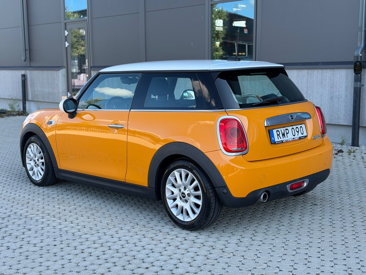MINI Cooper D 3-dörrars Euro 6 2015, bild 3/10