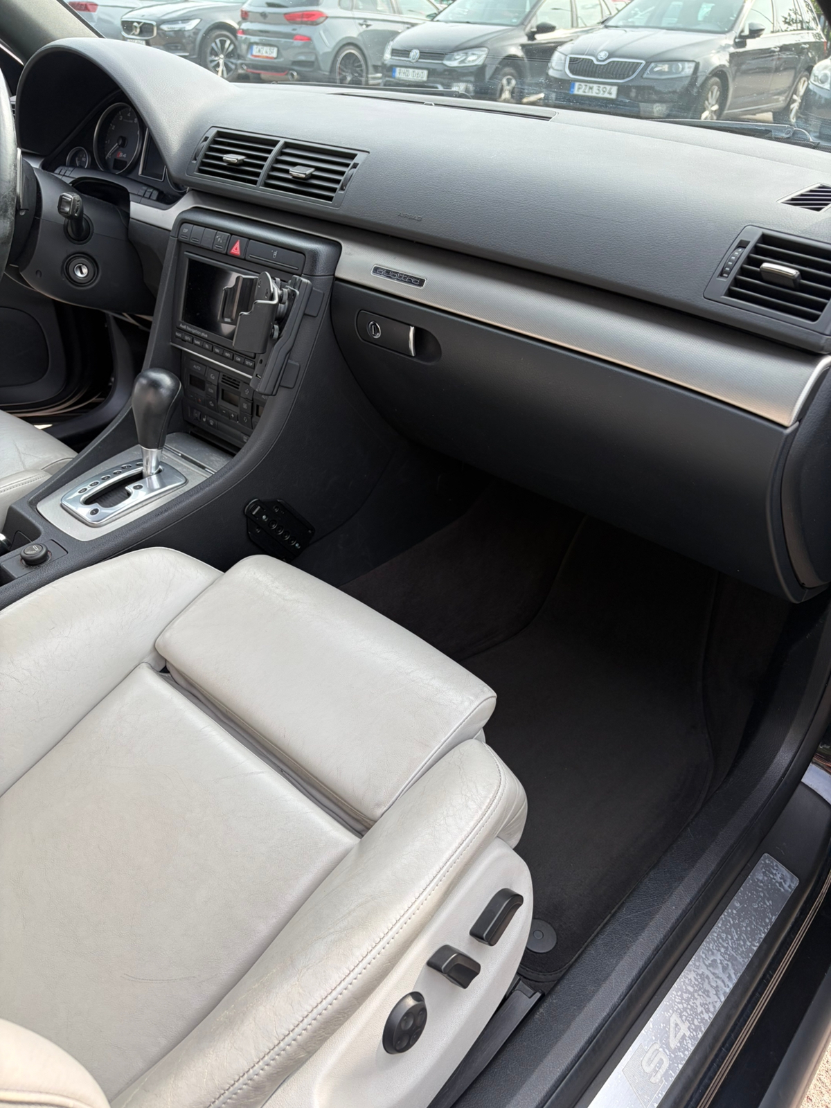 Audi S4 Sedan 4.2 V8 quattro TipTronic 2004, kuva 3/10