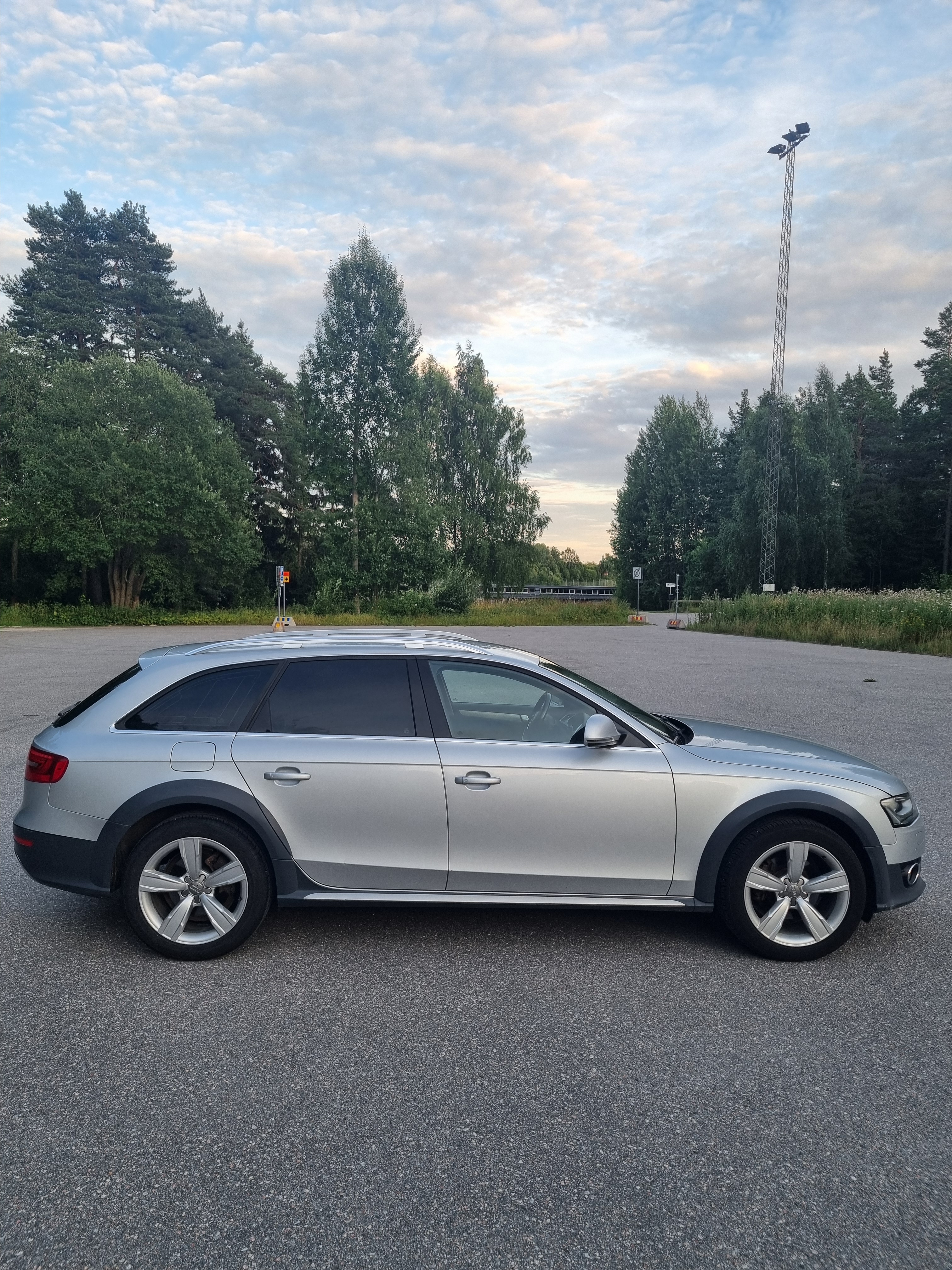 Audi A4 allroad 2014, bild 2/9