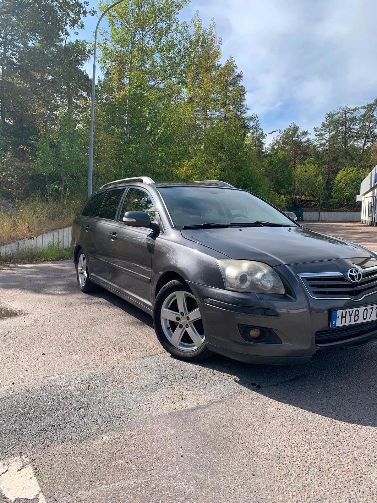 Toyota Avensis Kombi 2.0 D-4D Manuell 2008, bild 2/9