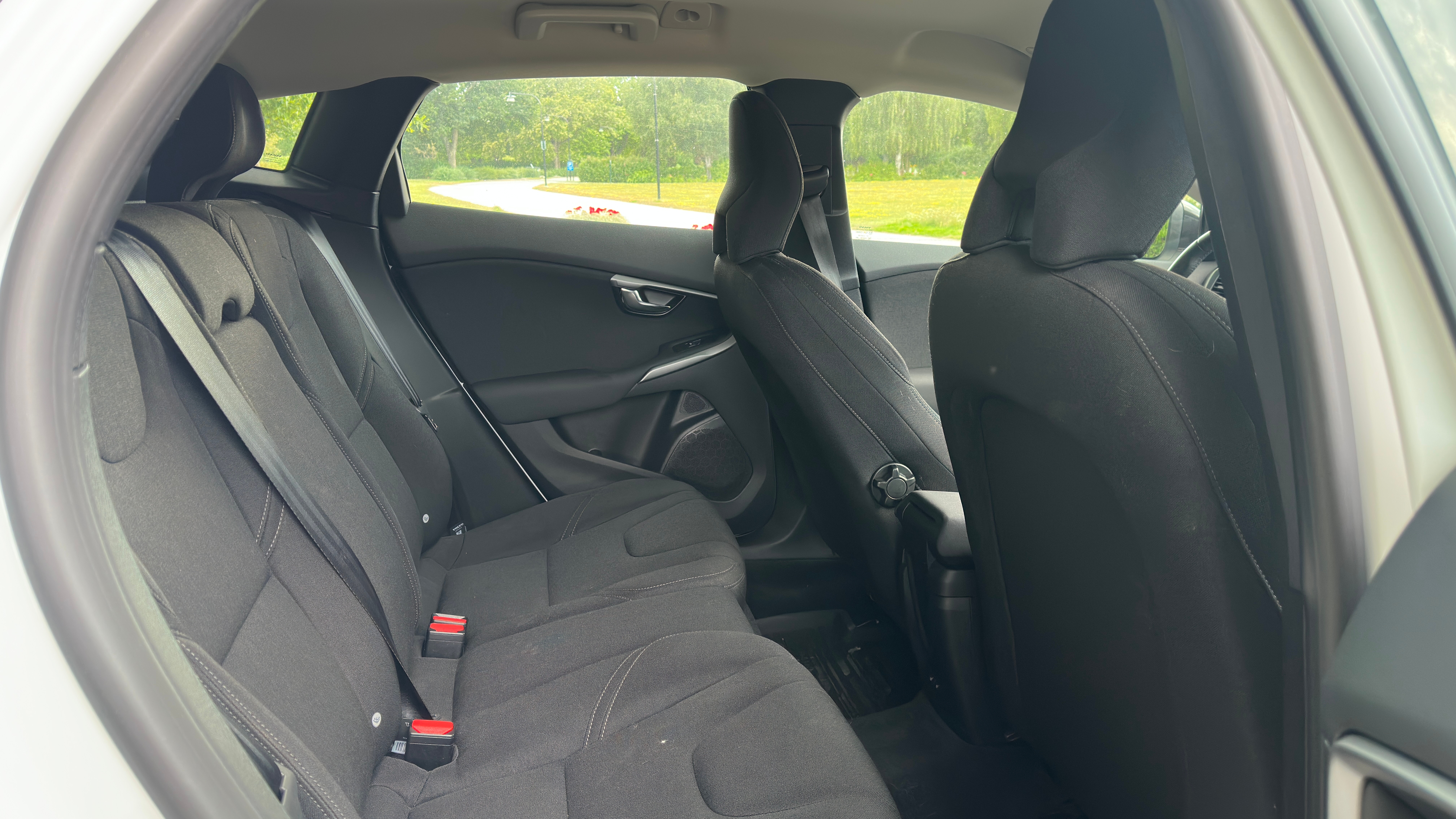 Volvo V40 Cross Country 2017, photo 5/7
