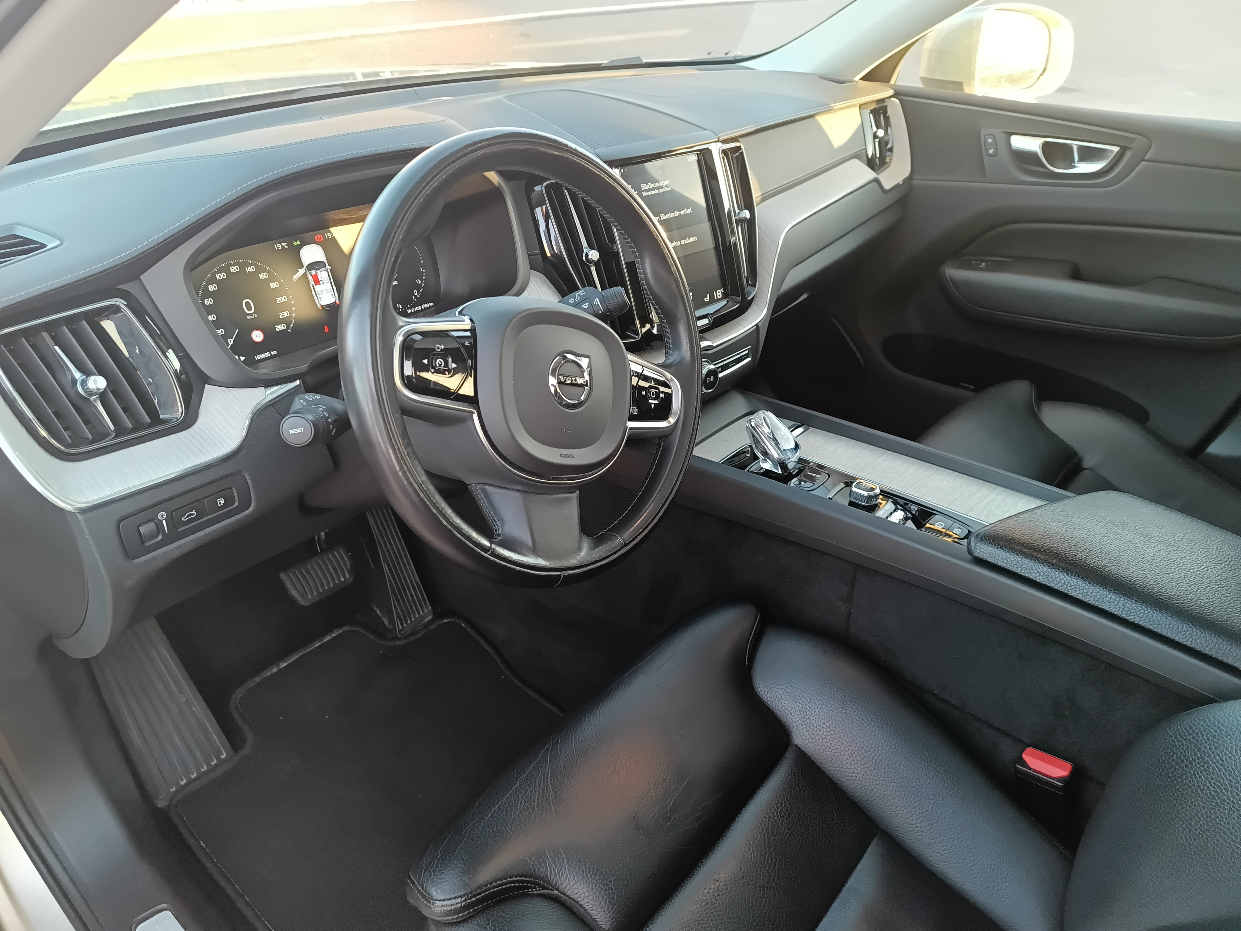 Volvo XC60 T8 Twin Engine AWD Geartronic 2020, bild 6/9