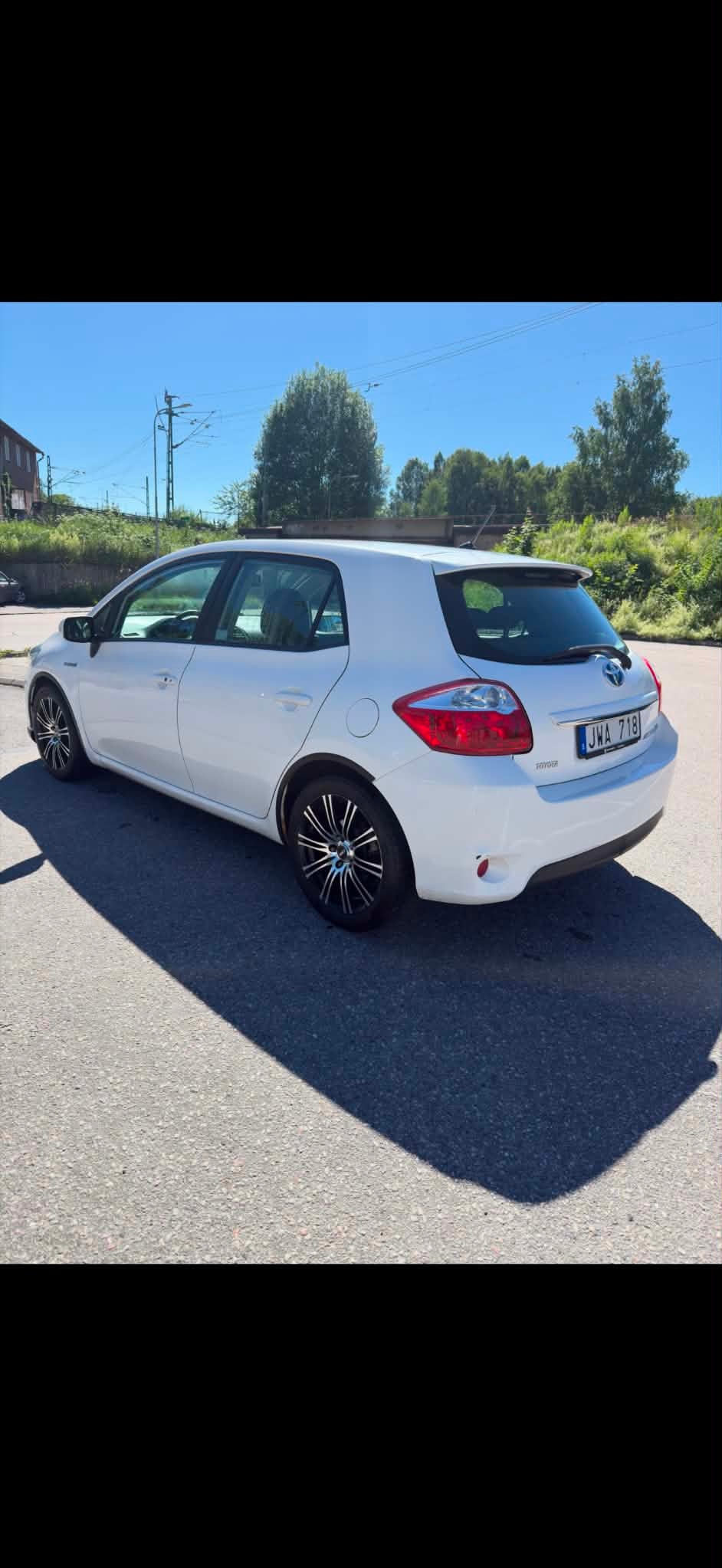 Toyota Auris Hybrid e-CVT 2010, bild 6/7