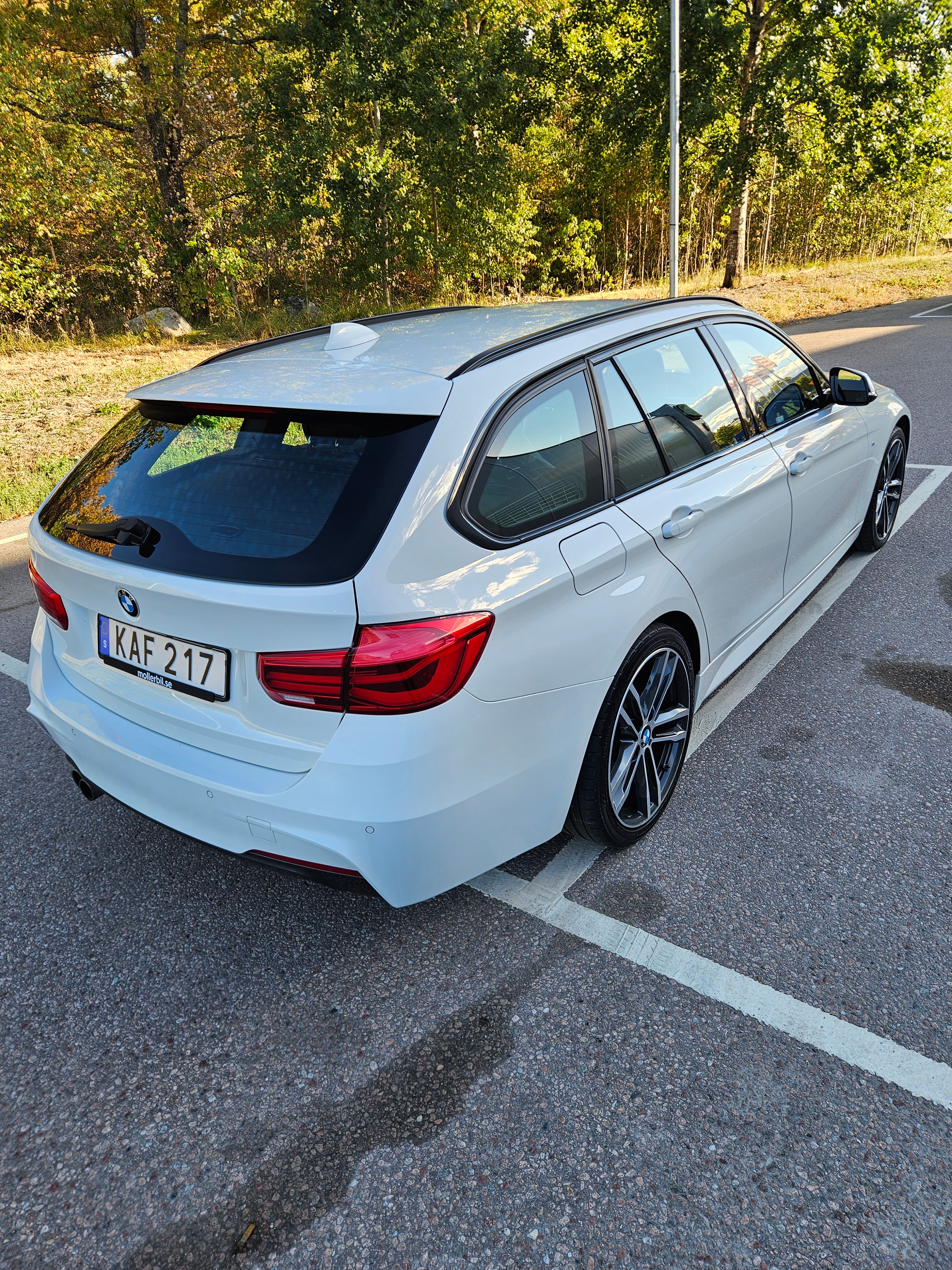 BMW 330 i xDrive Touring Steptronic 2018, kuva 5/10