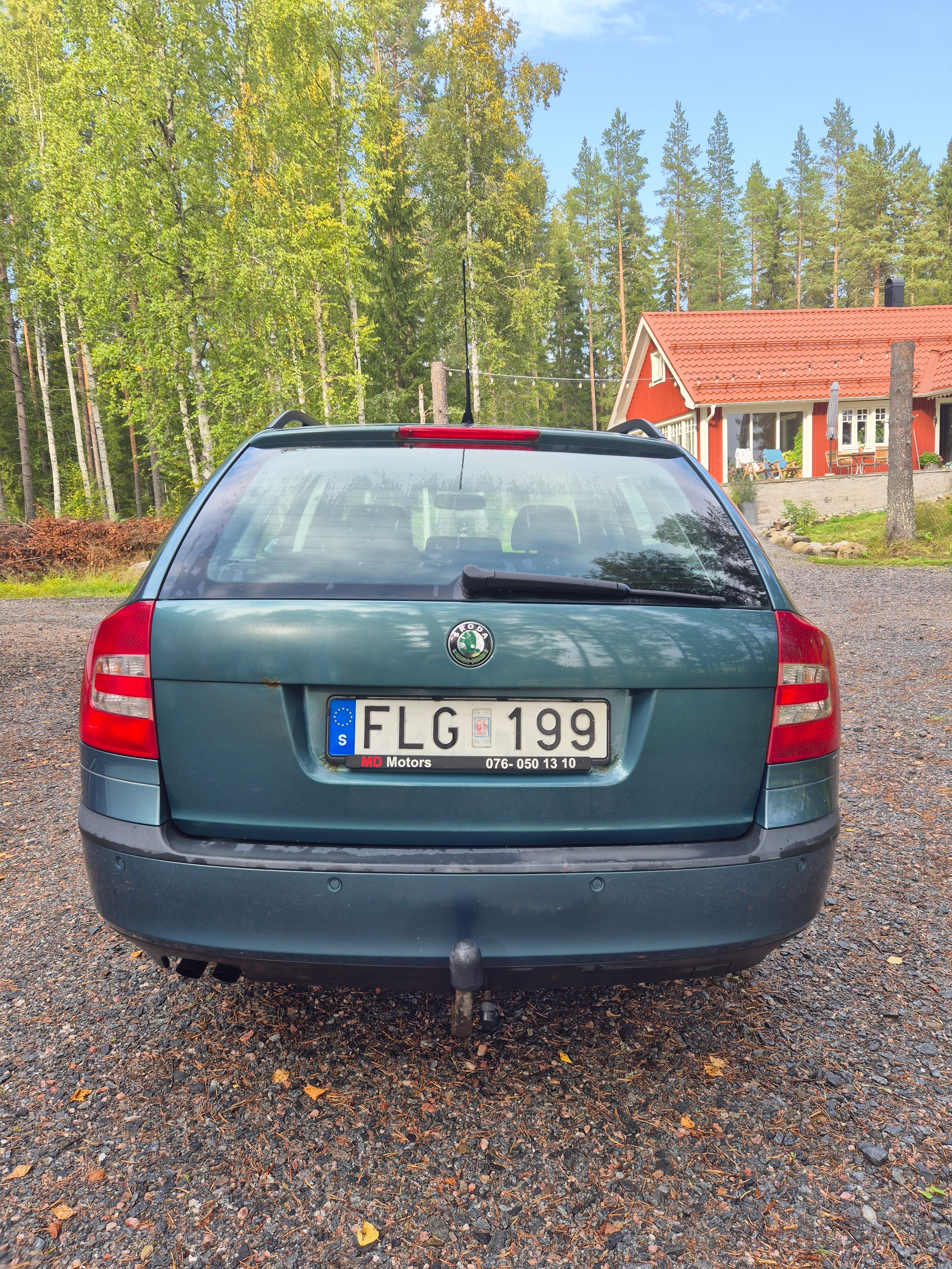 Skoda Octavia Kombi 2.0 FSI Manuell 2007, bild 4/7