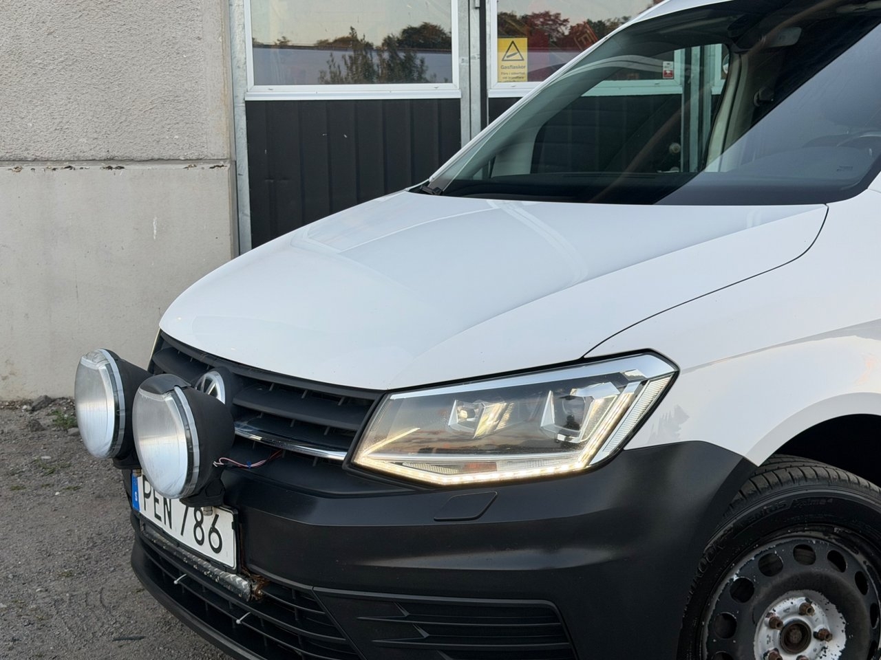 Volkswagen Caddy Maxi 2017, bild 3/10
