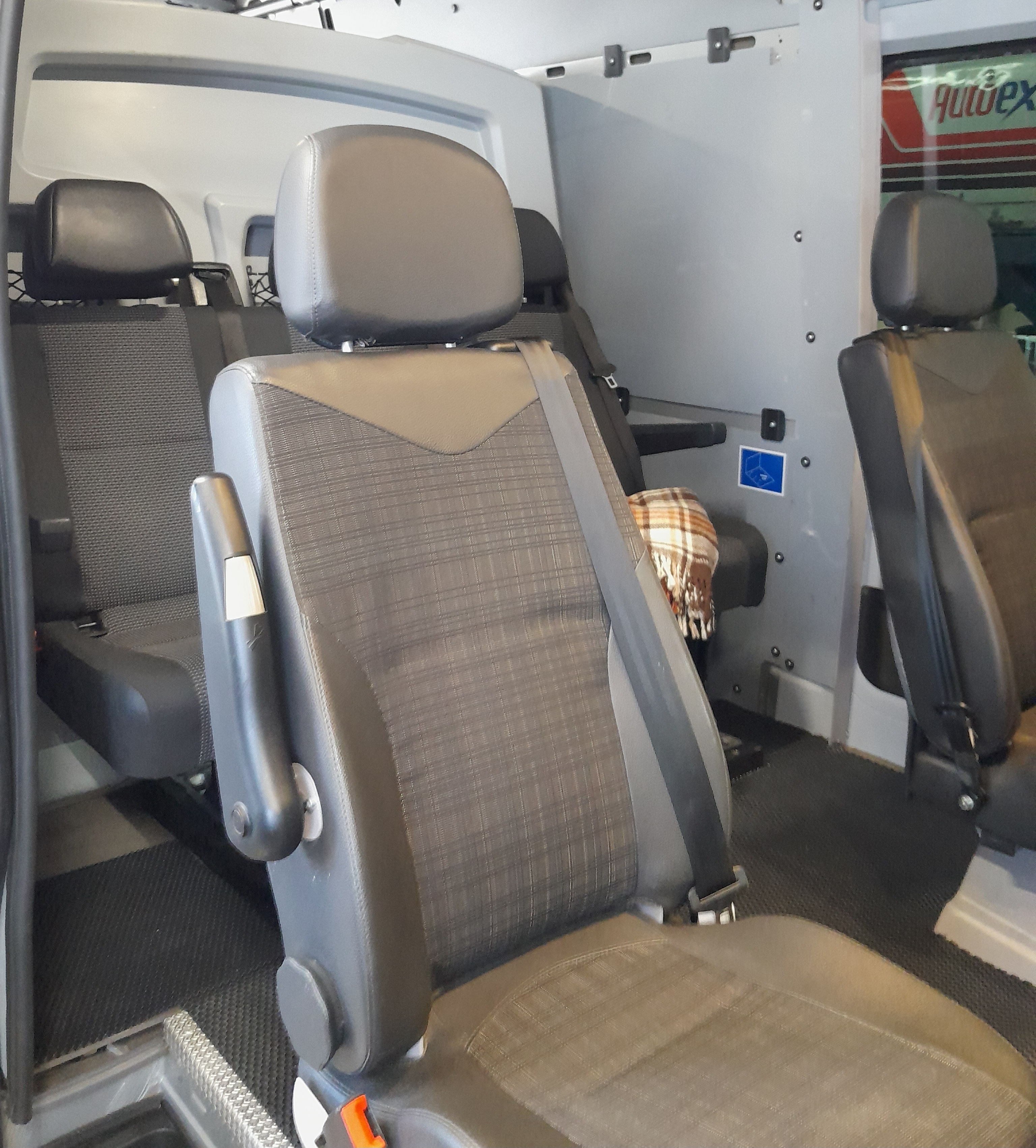 Mercedes-Benz Sprinter 2015, bild 6/8