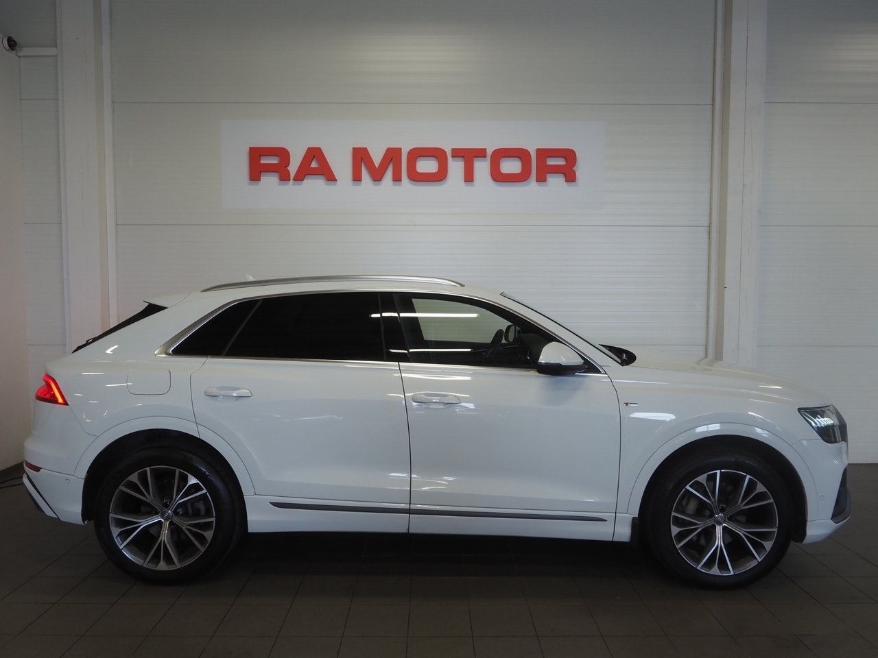 Audi Q8 50 TDI 286hk Q S-Line 2019, kuva 4/27