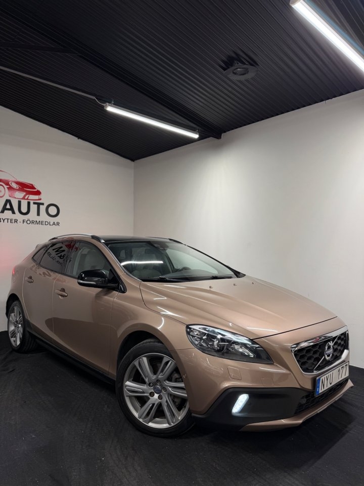 Volvo V40 Cross Country 2014, bild 3/10