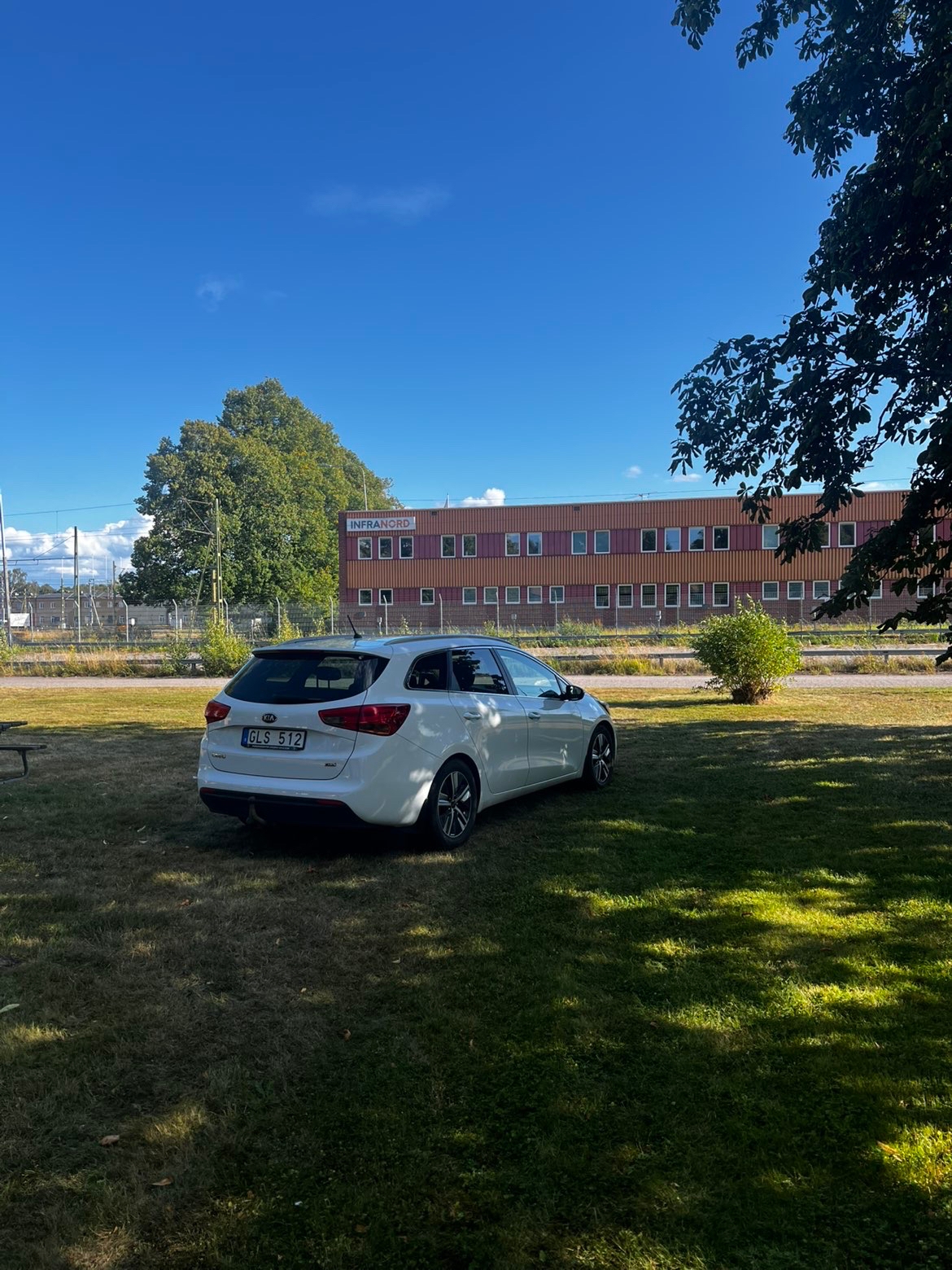 Kia Ceed _sw 1.6 CRDi Manuell 2013, bild 4/6