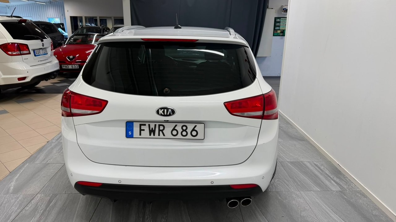Kia Ceed cee'd_sw 1.6 CRDi DCT GT-Line 2016, bild 6/10