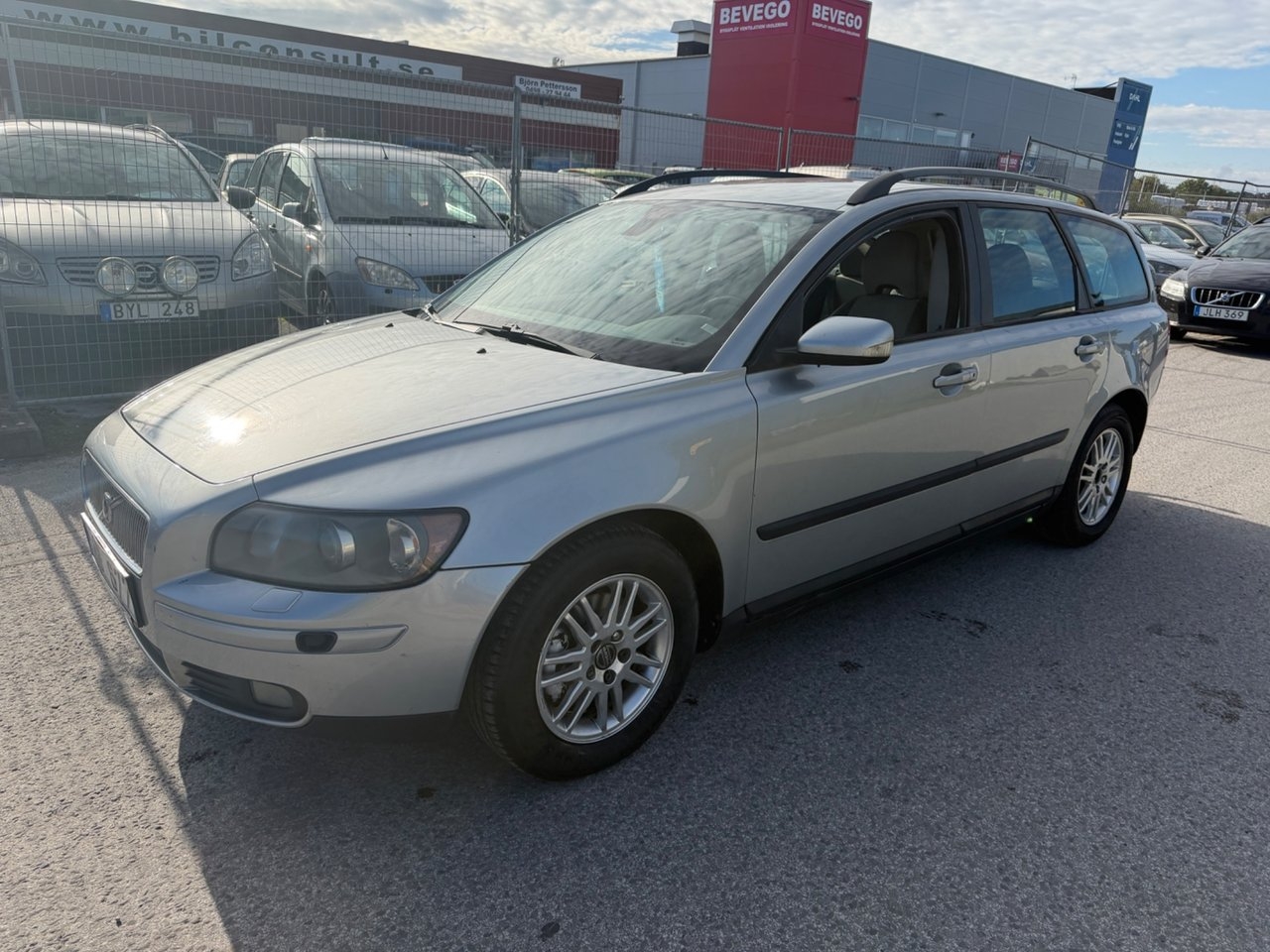 Volvo V50 1.8 Flexifuel Kinetic 2006, kuva 2/10