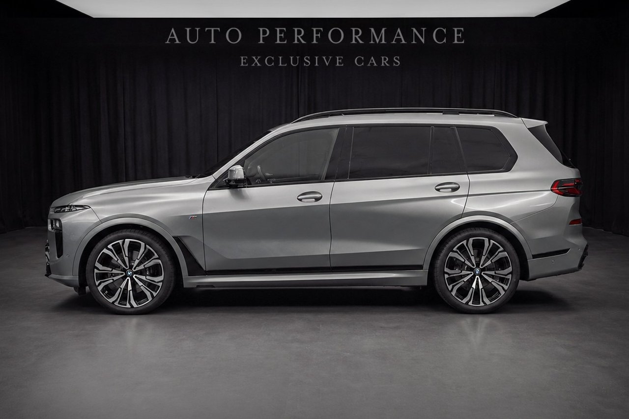 BMW X7 2025, photo 2/10