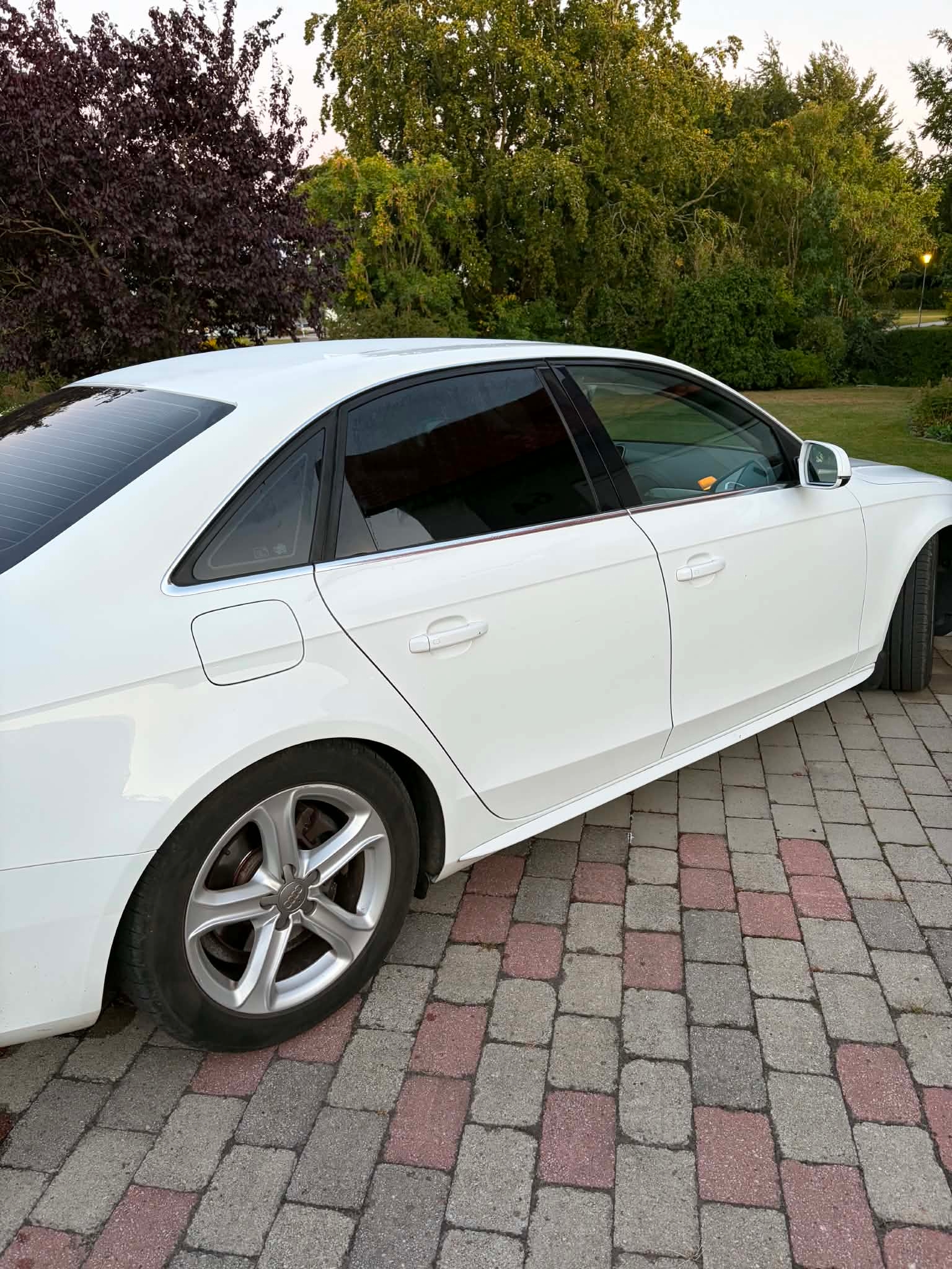 Audi A4 Sedan 1.8 TFSI Manuell 2013, bild 3/6