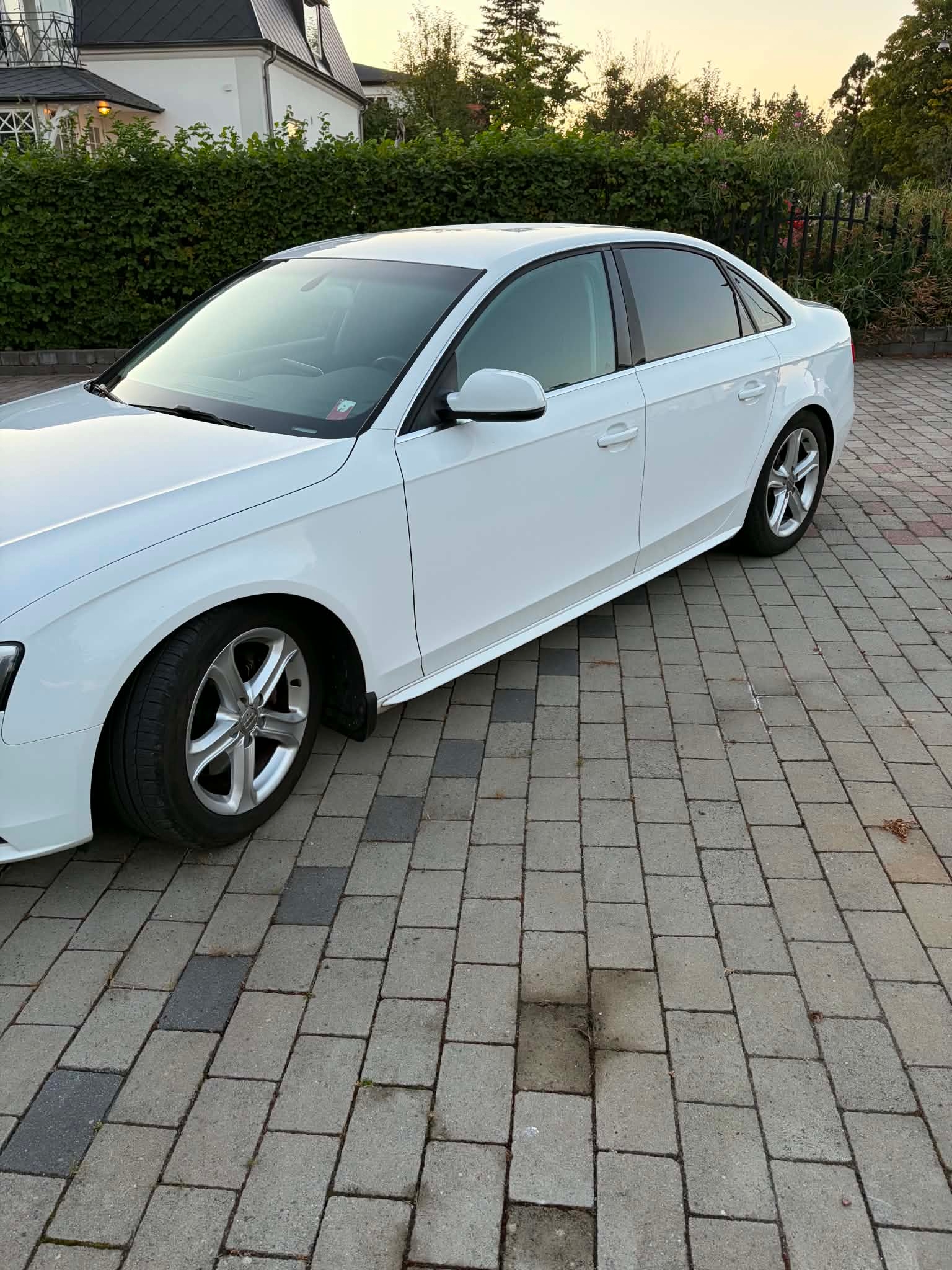 Audi A4 Sedan 1.8 TFSI Manuell 2013, bild 4/6