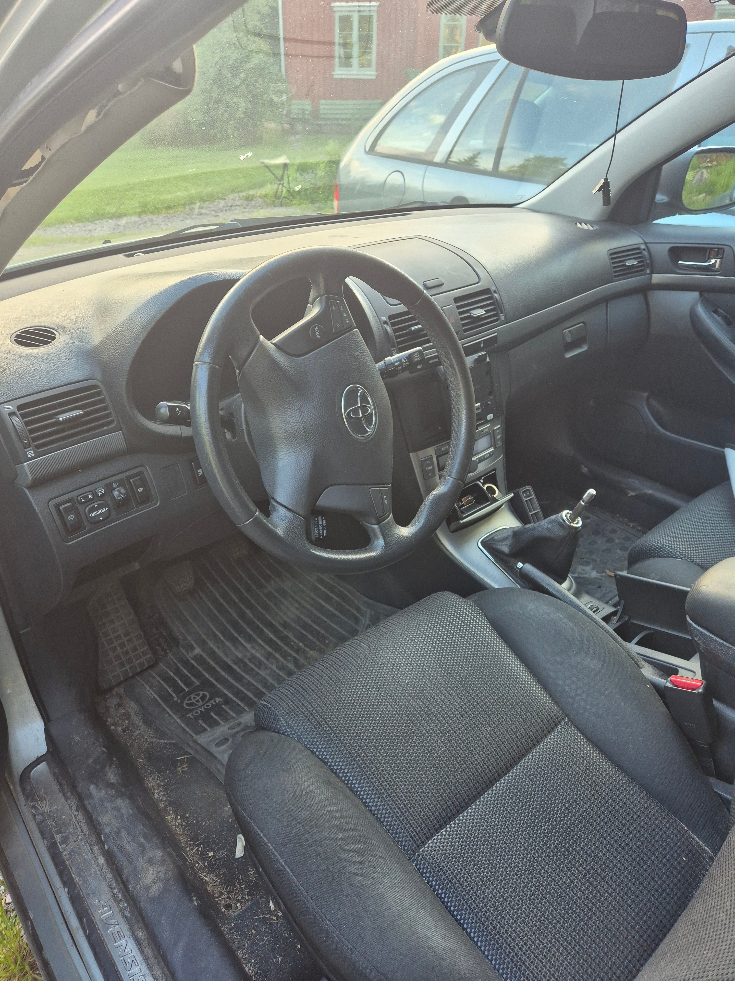 Toyota Avensis 2008, bild 6/6