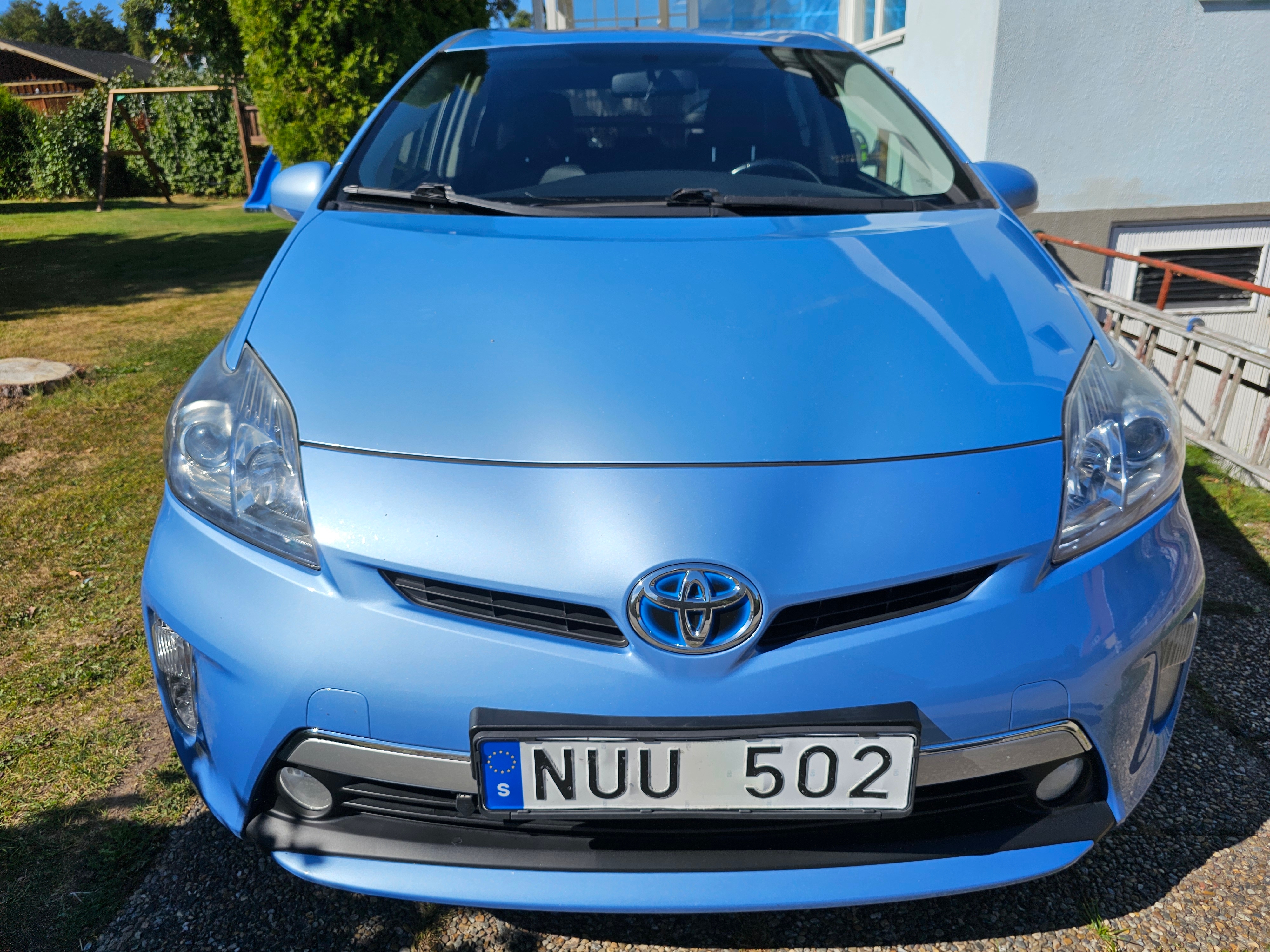 Toyota Prius Plug-in Hybrid 2012, bild 5/9