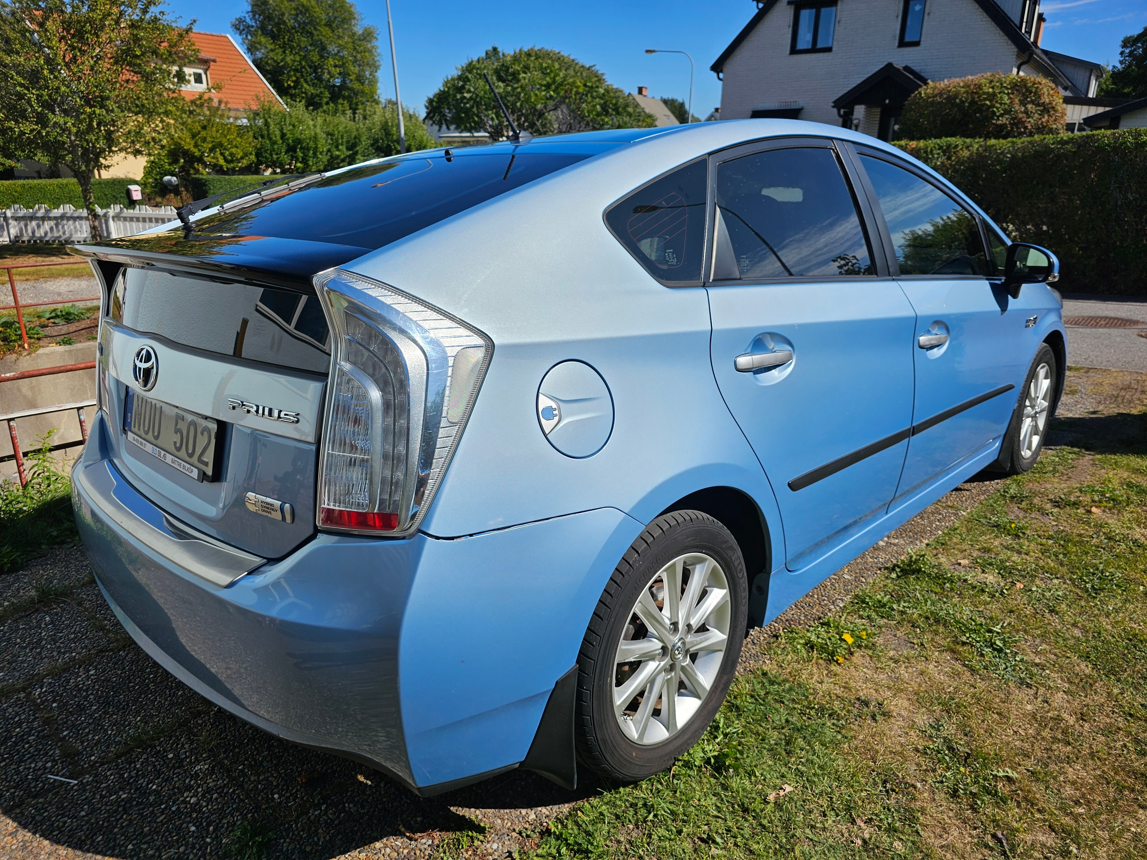 Toyota Prius Plug-in Hybrid 2012, bild 3/9