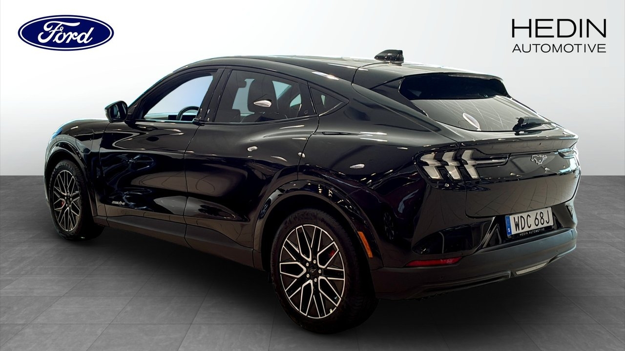 Ford Mustang Mach-E 2025, bild 2/10