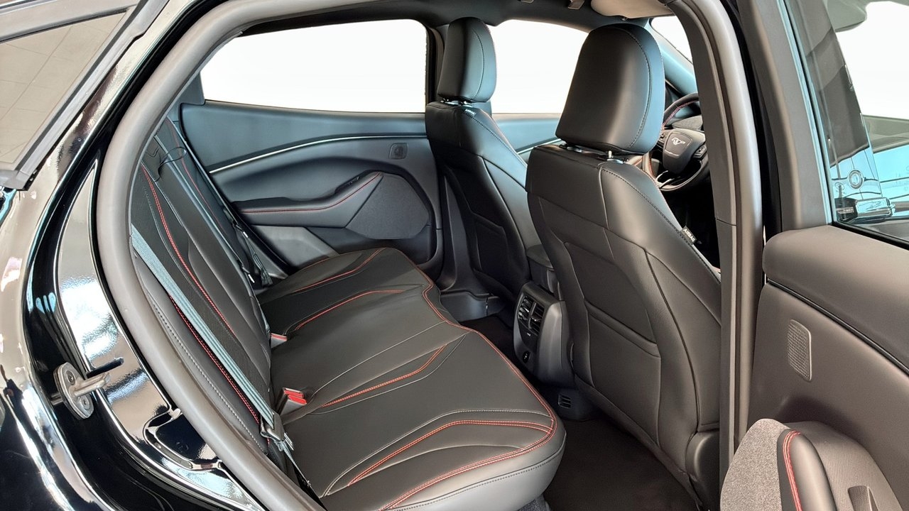 Ford Mustang Mach-E 2025, bild 5/10