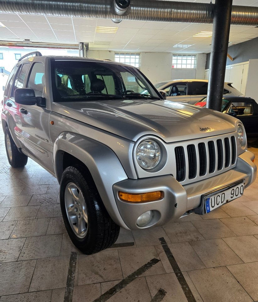 Jeep Cherokee 3.7 V6 4WD/ 2WD 2002, kuva 2/9