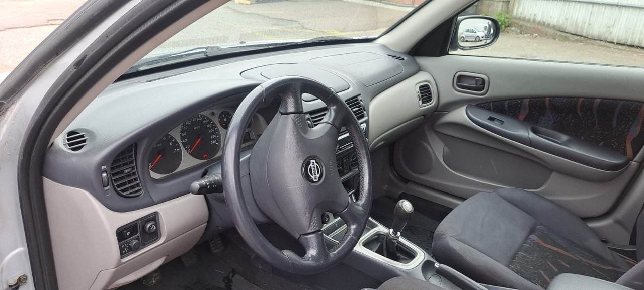 Nissan Almera 5-dörrar 1.8 2001, photo 7/10