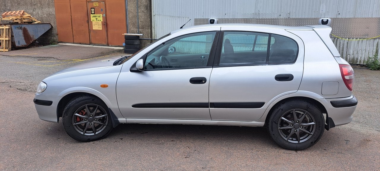 Nissan Almera
