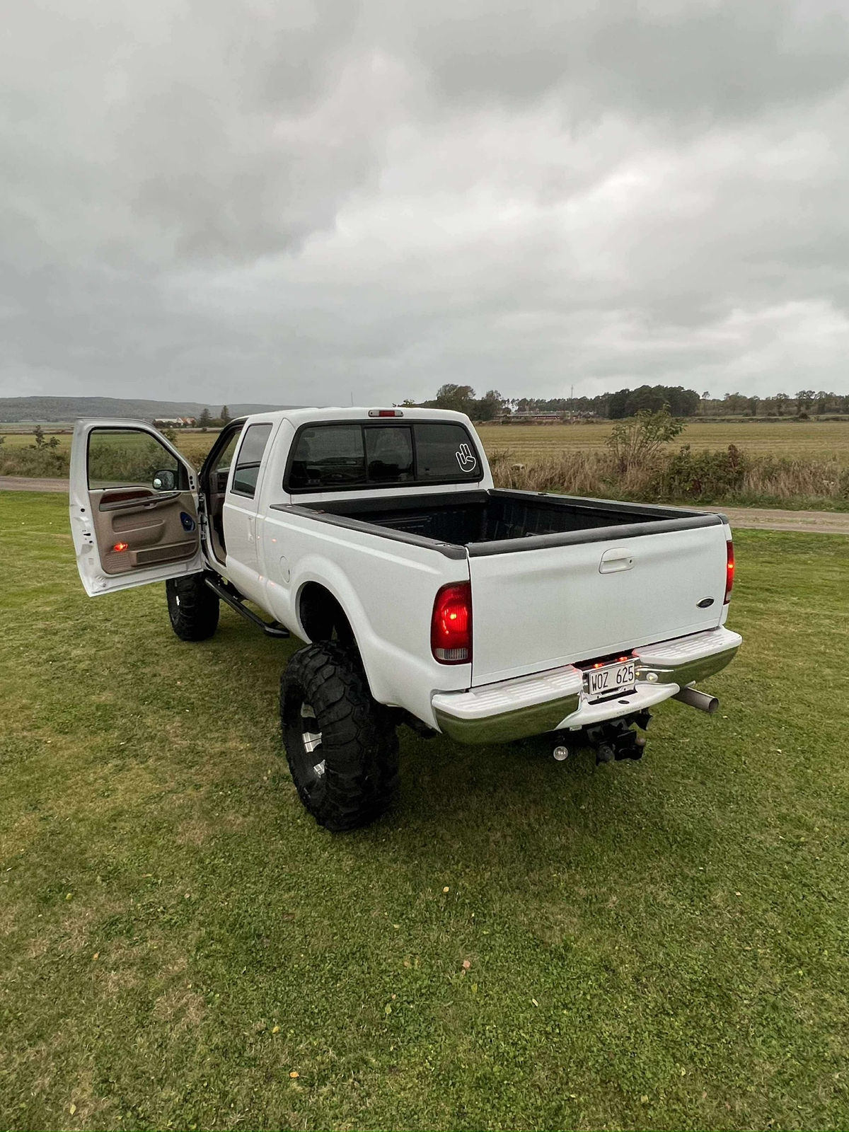 Ford F-350 2000, bild 3/7