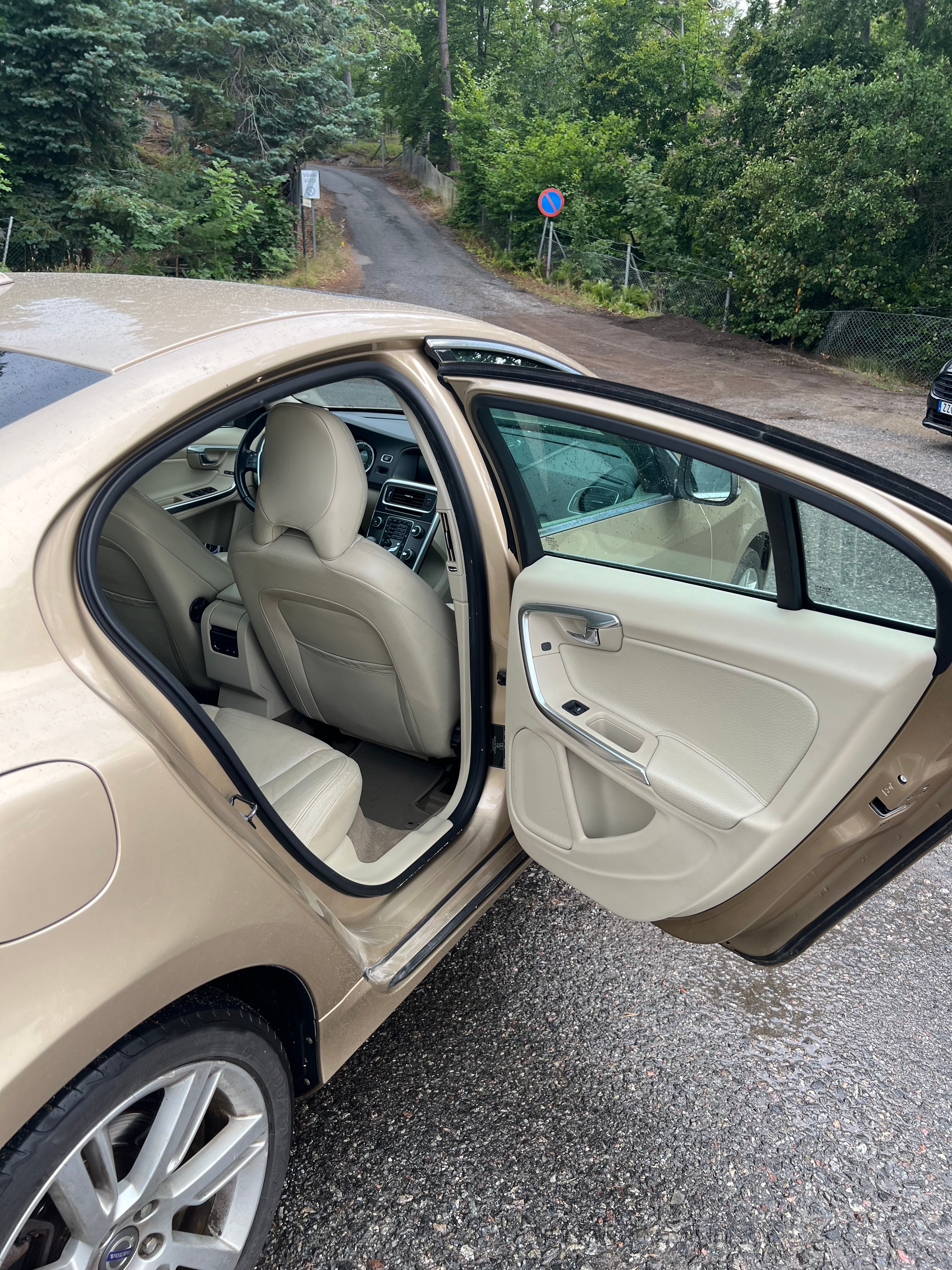Volvo S60 Topputrustad 2012, bild 4/7