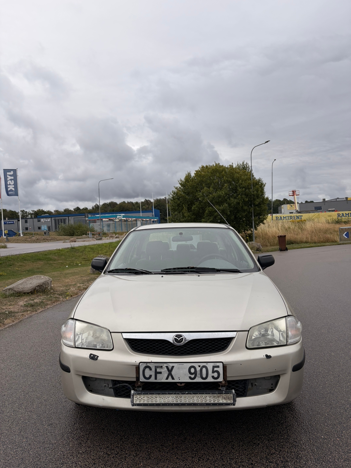 Mazda 323S