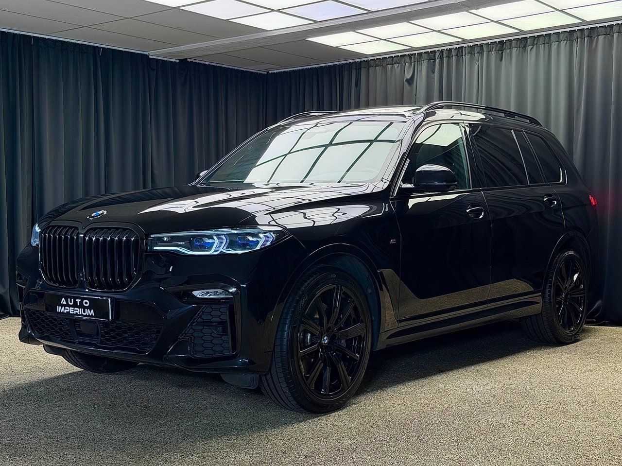 BMW X7 2021, photo 4/10