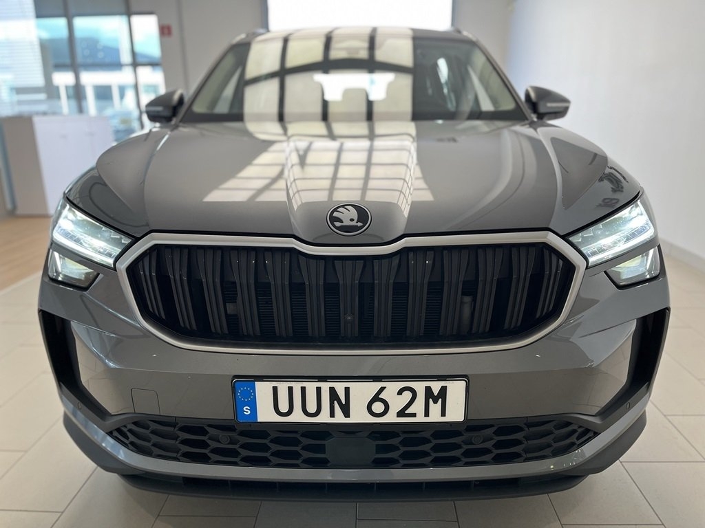 Skoda Kodiaq SELECTION 2,0 TDI 193HK 4X4 2025, bild 5/21
