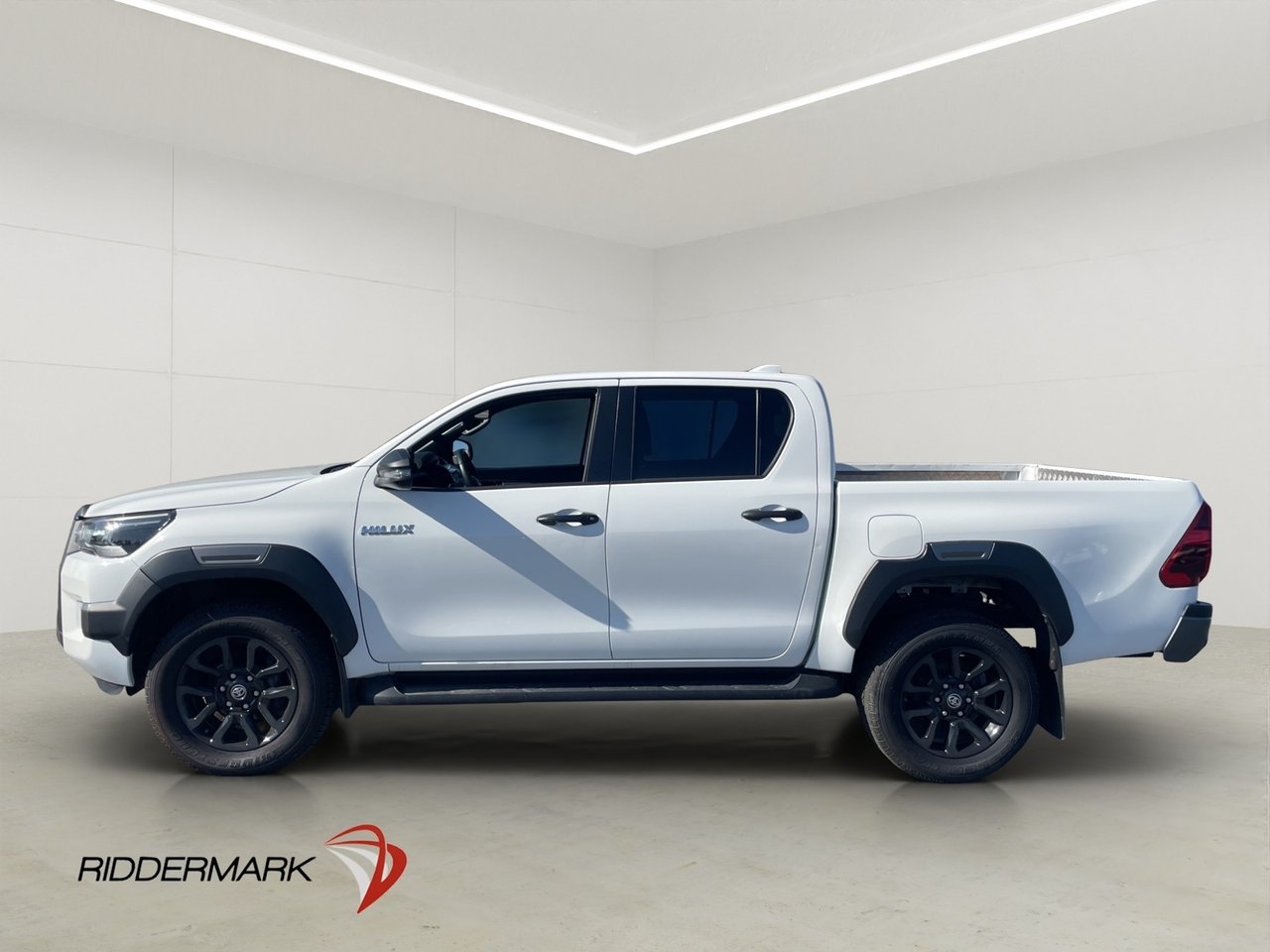 Toyota HiLux 2024, photo 6/34