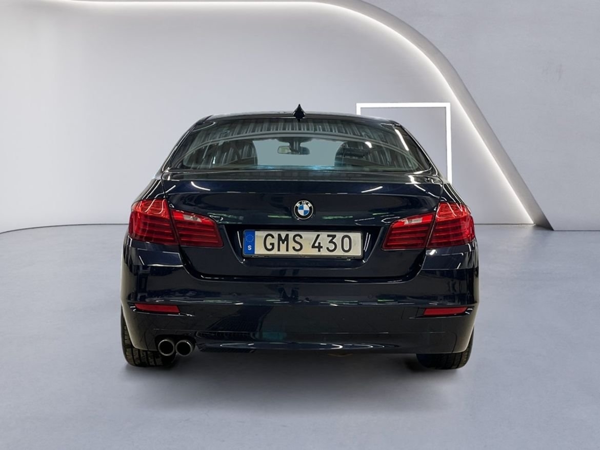 BMW 520 2015, photo 5/10