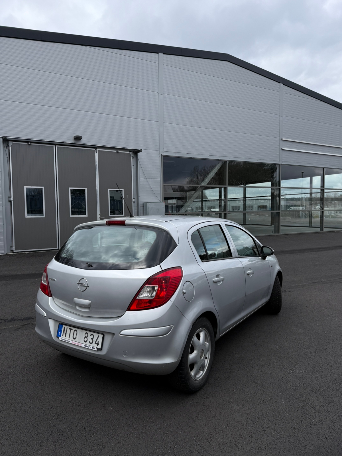 Opel Corsa 5-dörrar 1.2 Twinport Manuell 2010, kuva 2/10