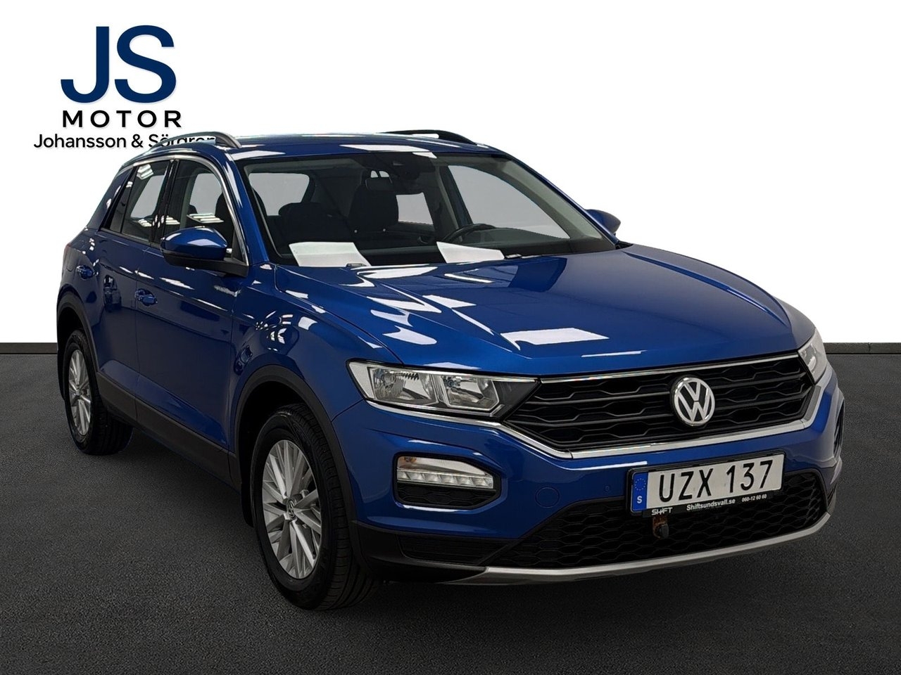Volkswagen T-Roc 2018, bild 2/18