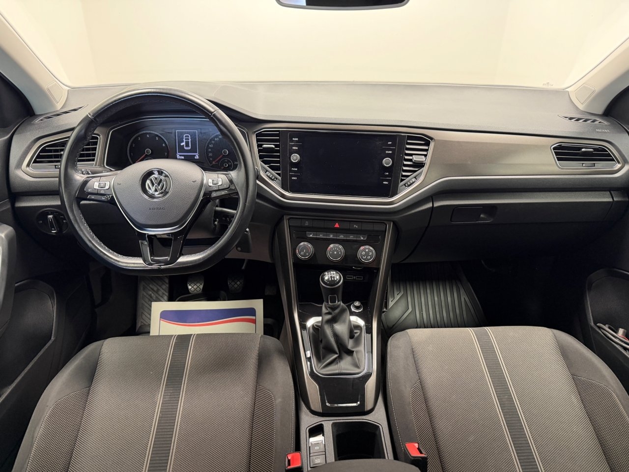 Volkswagen T-Roc 2018, bild 7/18
