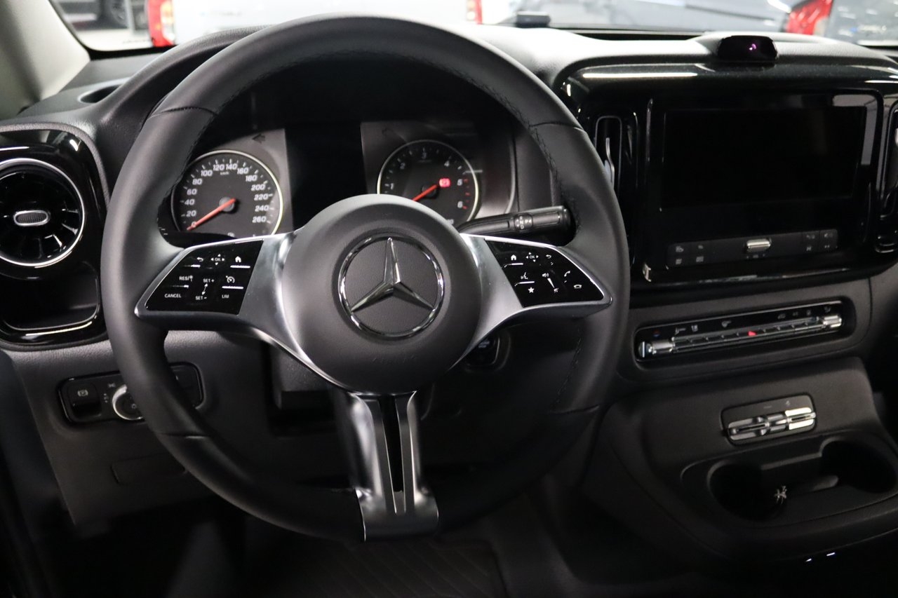 Mercedes-Benz Vito 2027, photo 7/7