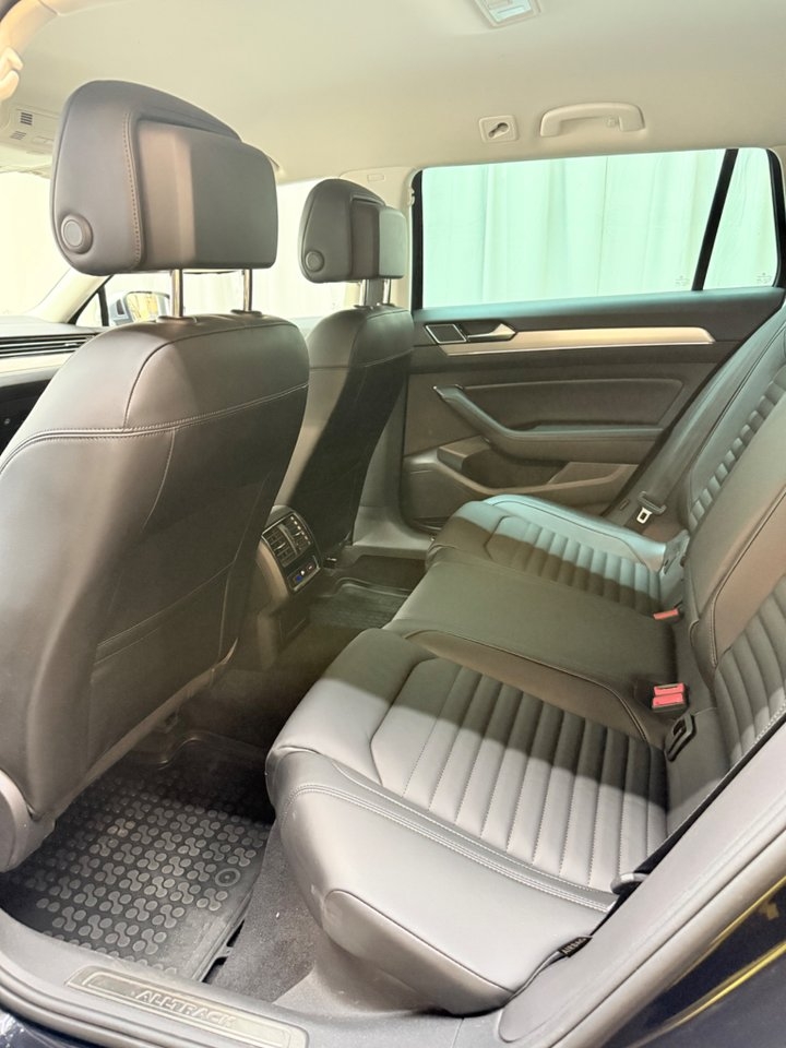 Volkswagen Passat 2019, bild 6/15
