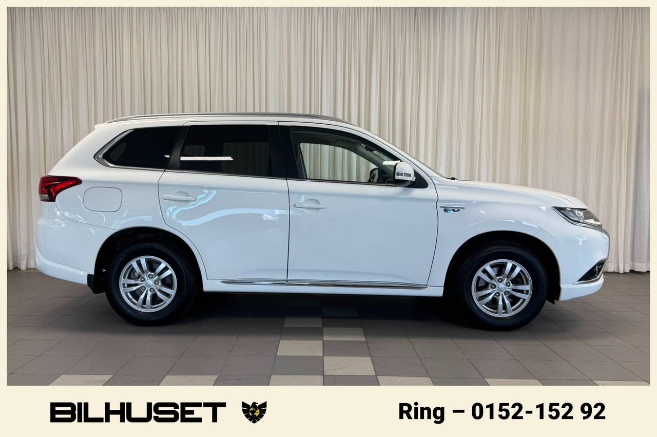 Mitsubishi Outlander 2016, bild 2/10