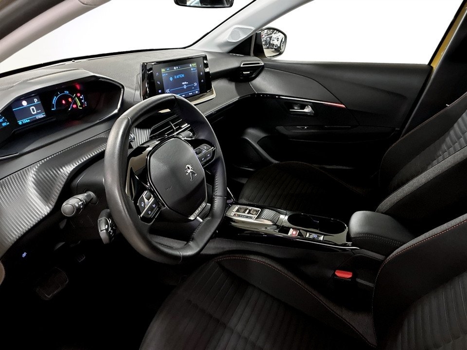 Peugeot e-208 2023, kuva 5/10
