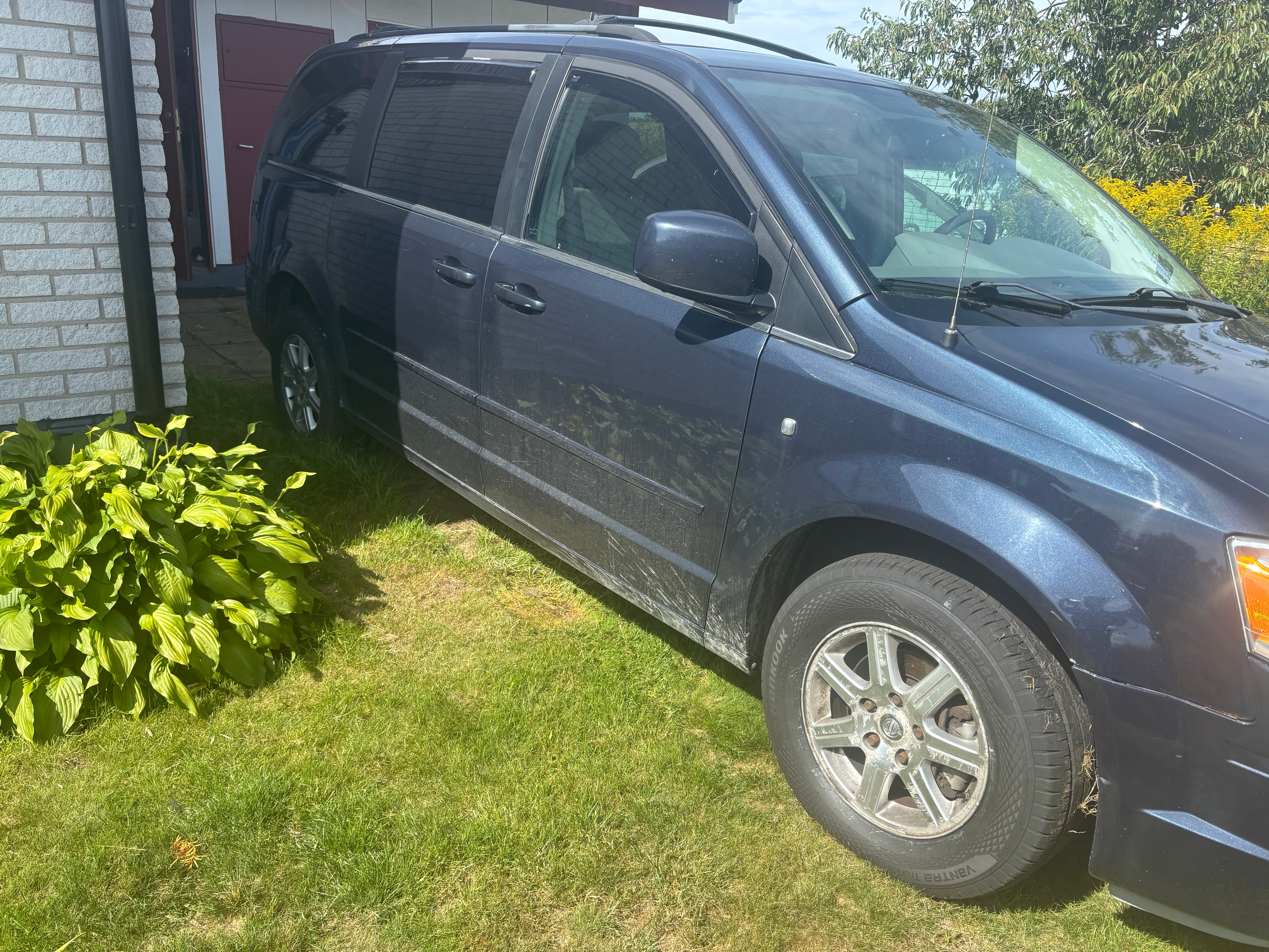 Chrysler Town & Country 2008, bild 4/10