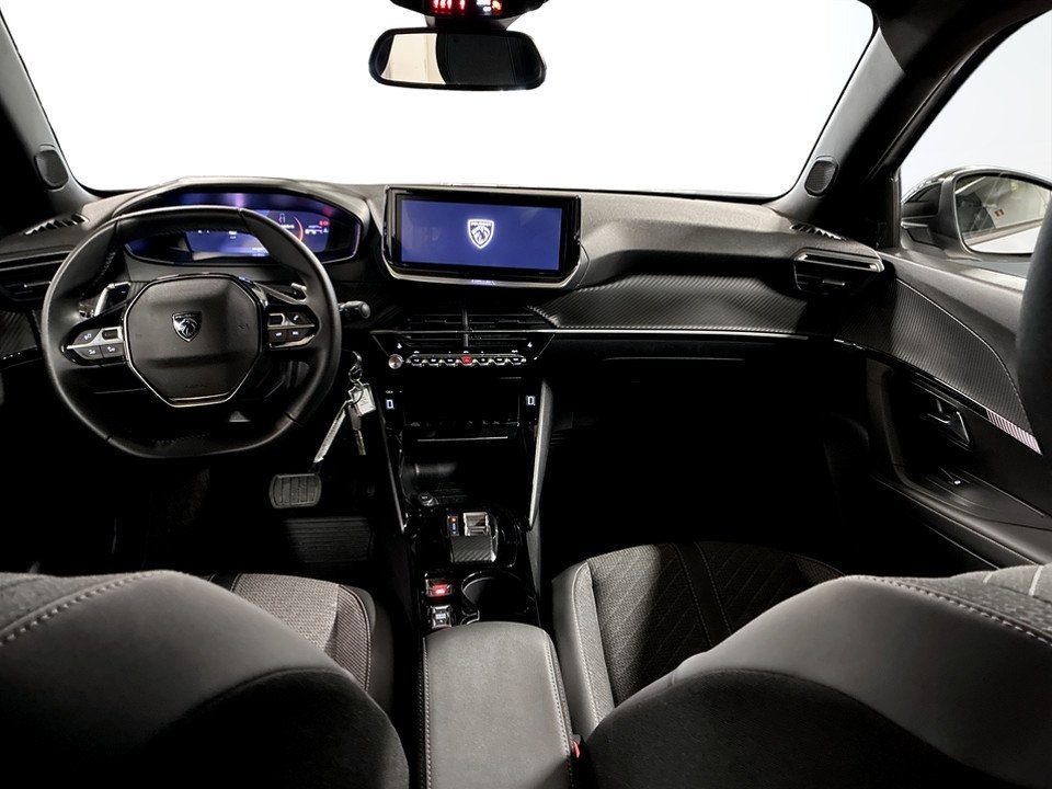 Peugeot 2008 Allure 1.2 PT 130hk 2025, bild 6/10