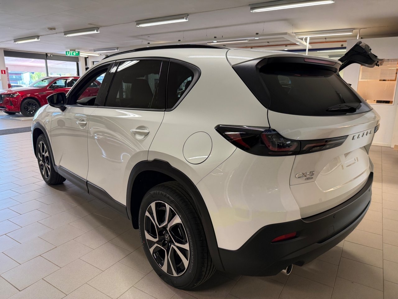 Mazda CX-5 2026, bild 2/5