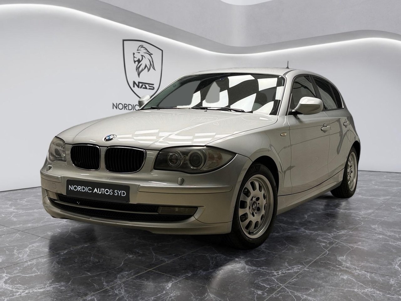 BMW 118