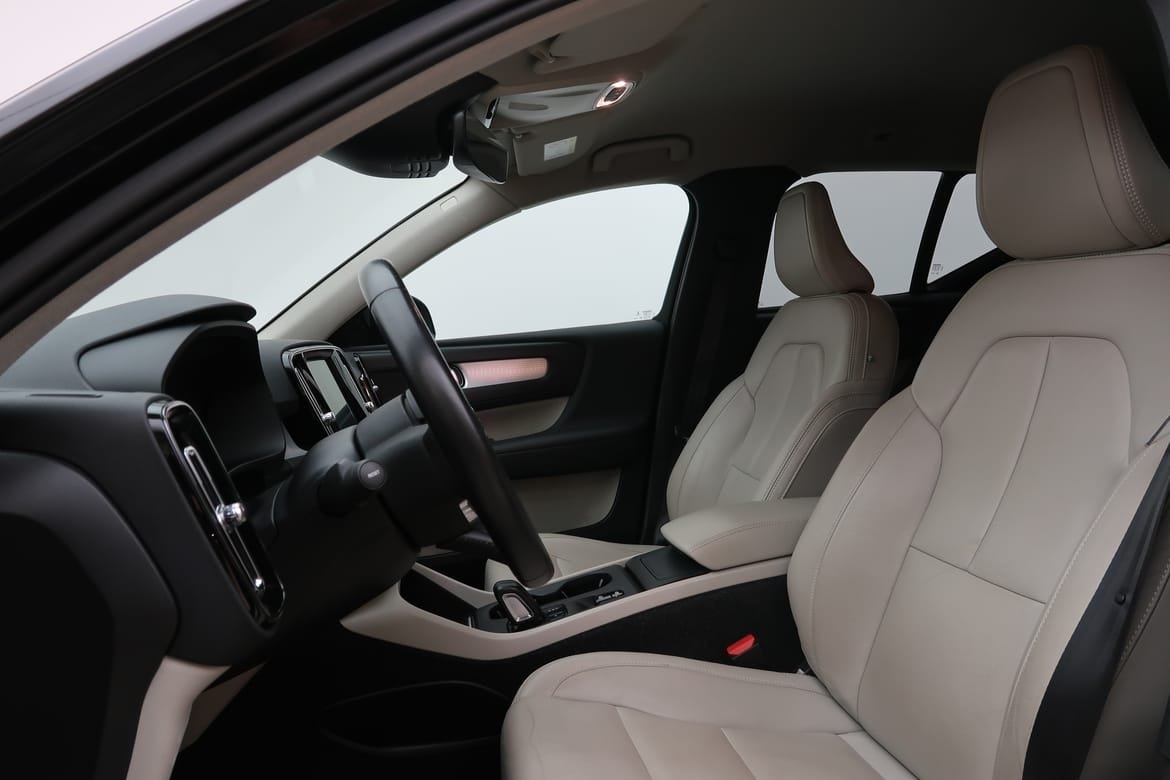 Volvo XC40 D3 AWD Momentum Edition 2019, bild 4/23